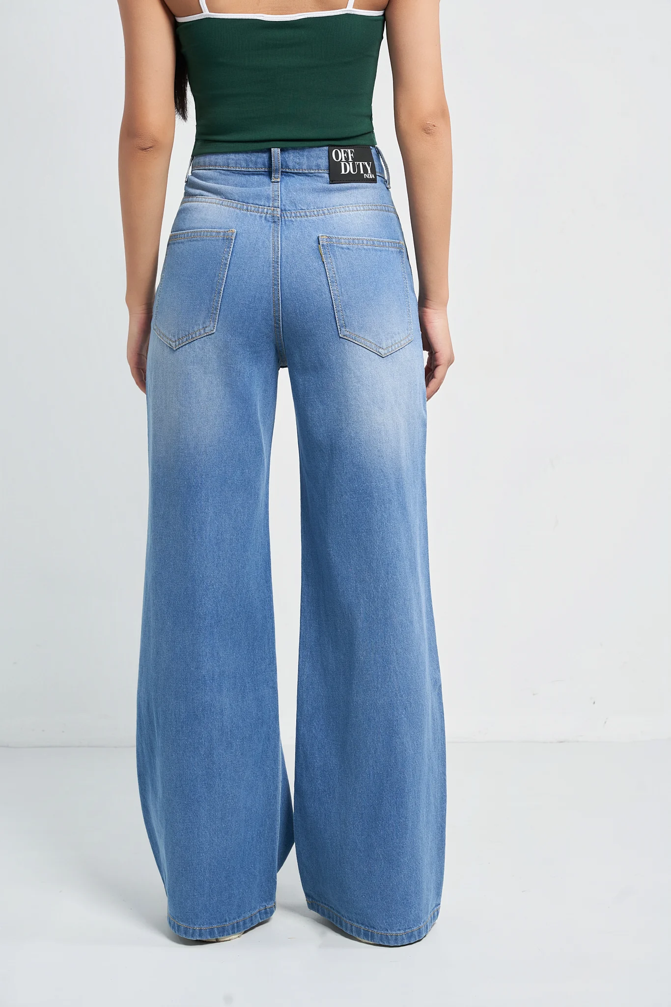 Aesthetic High Waisted Wide Fit Baggy Jeans - Image 5