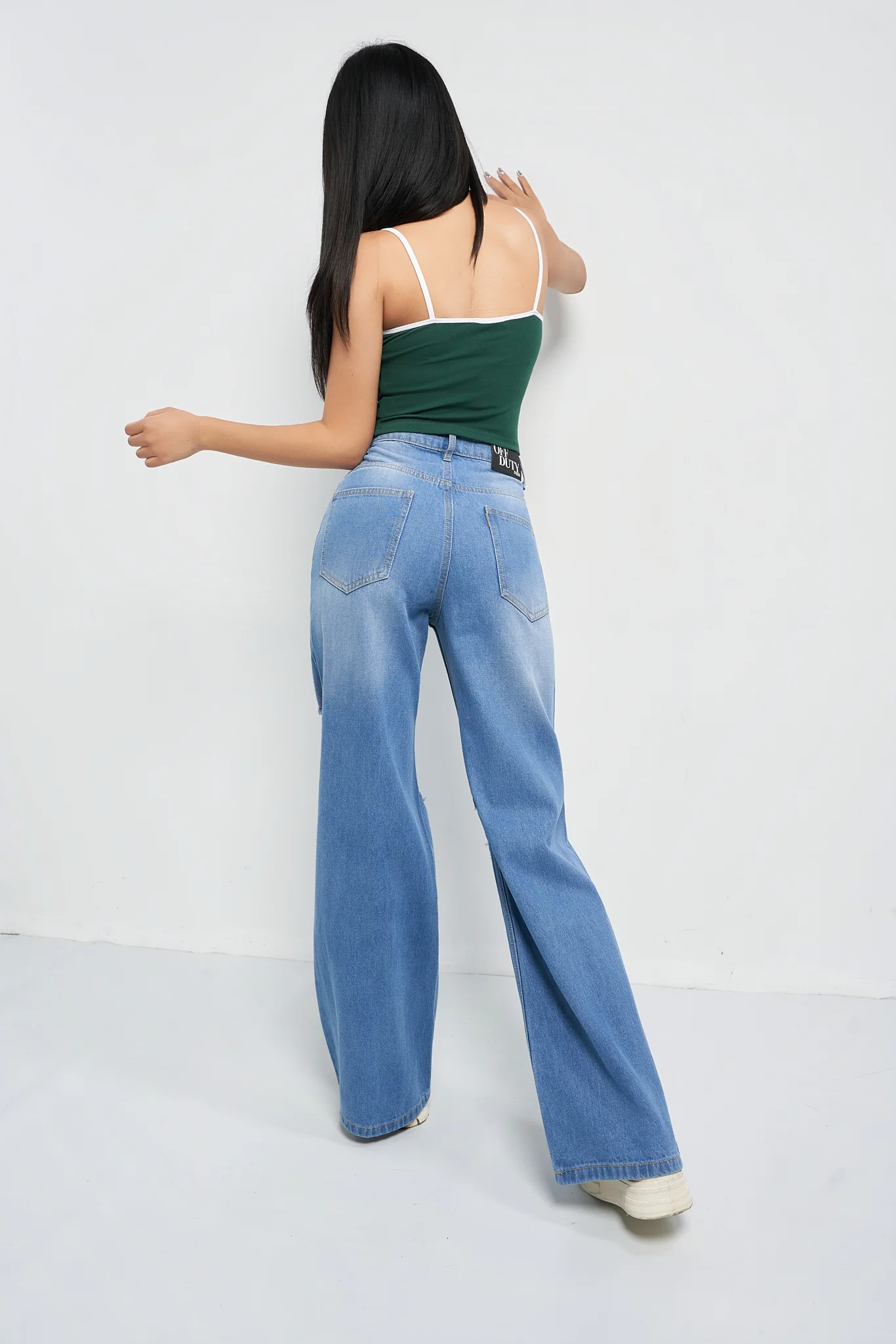 Aesthetic High Waisted Wide Fit Baggy Jeans - Image 8
