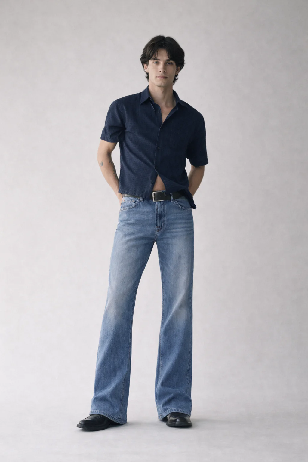 Air Washed Blue Bootcut Jeans - Image 4