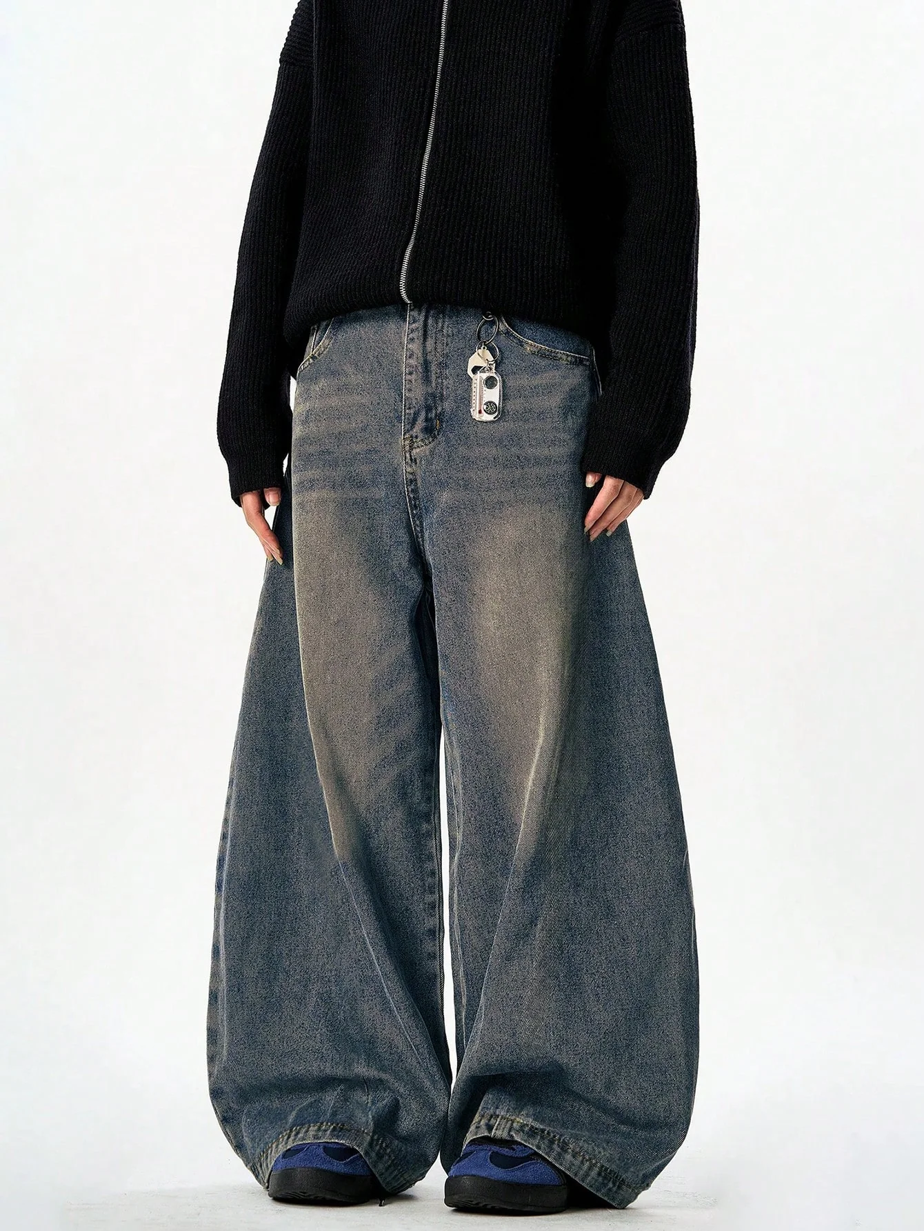 Antique Blue Baggy Japan Fit Jeans - Image 3