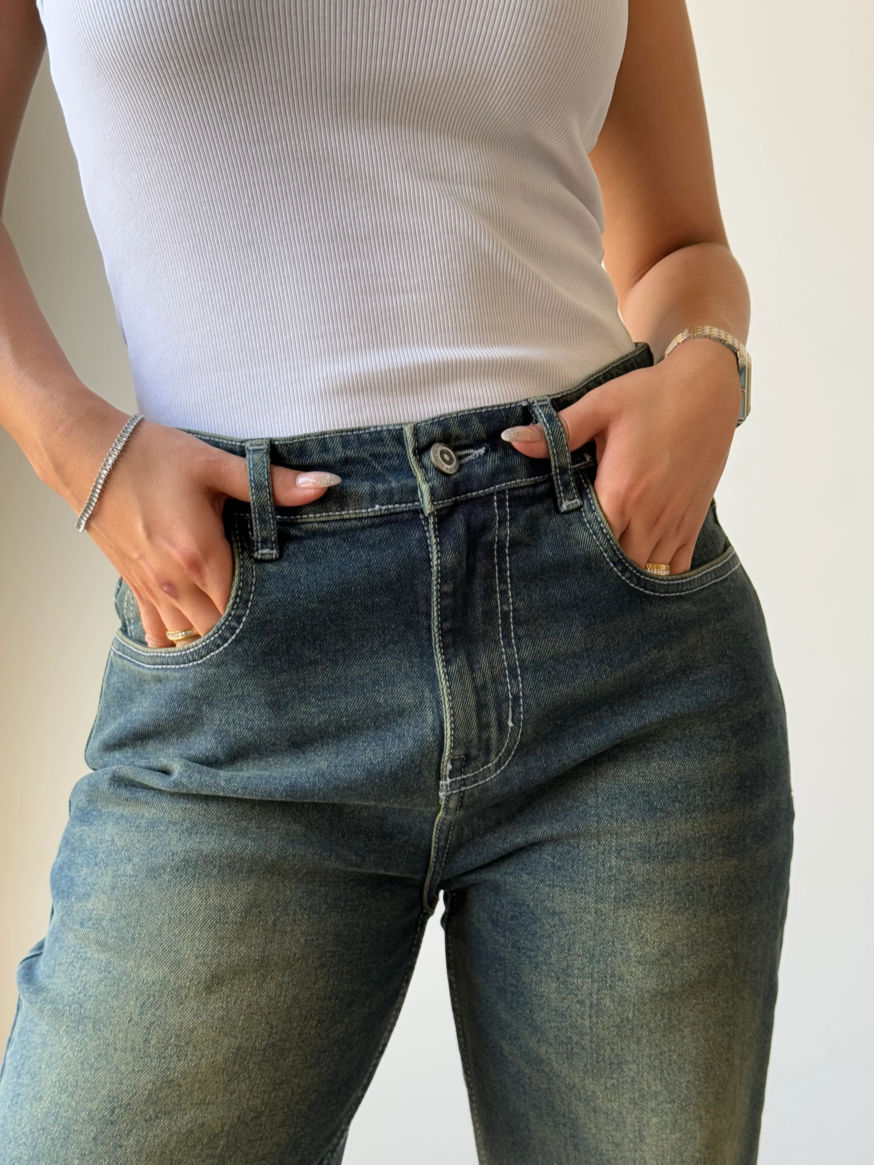 Baddie Vintage Dirty Wash Dad Fit Jeans - Image 4