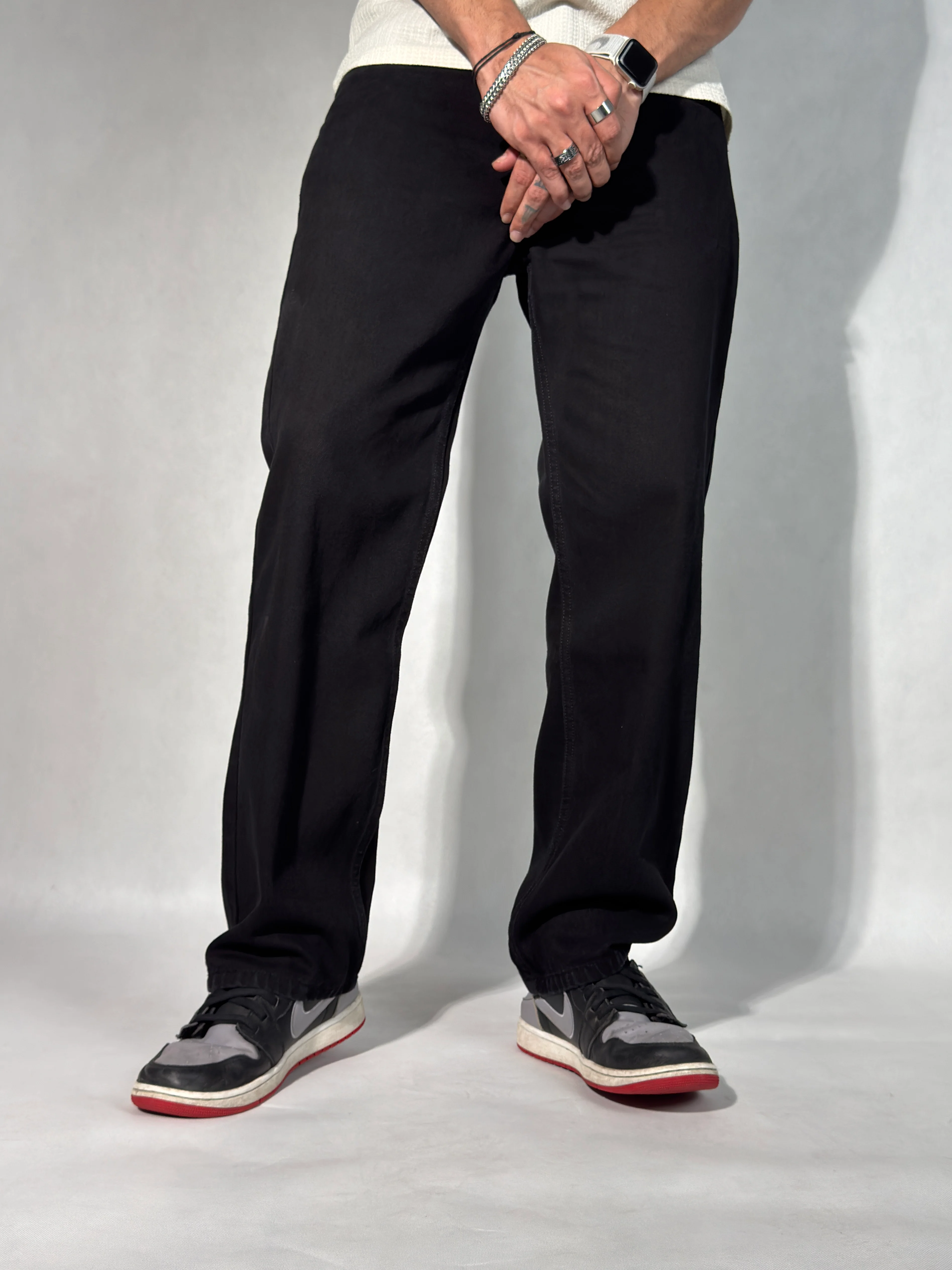 Black Out Straight Fit Jeans - Image 5