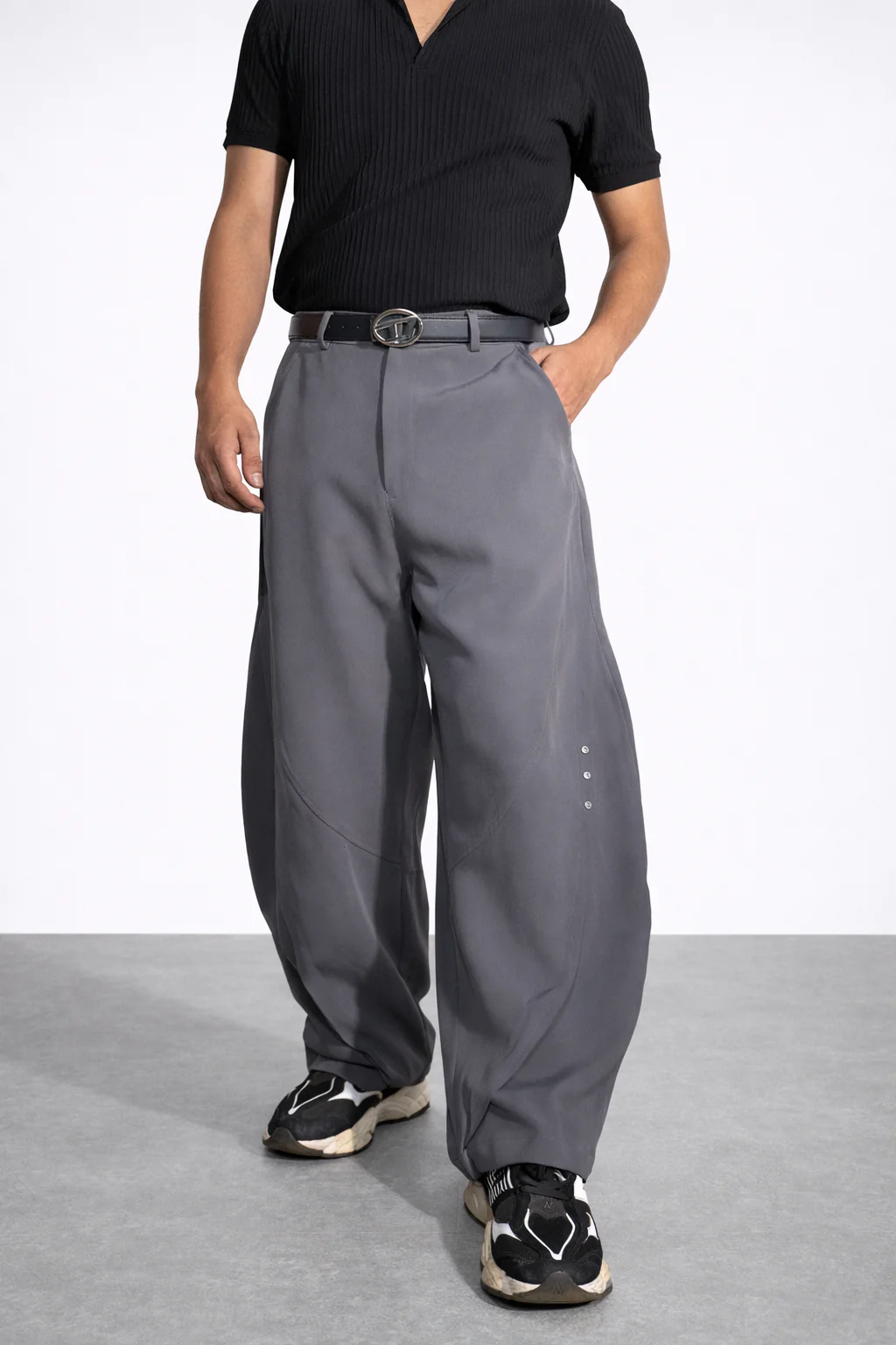 Bound Barrel Fit Rivet Pants - Image 7