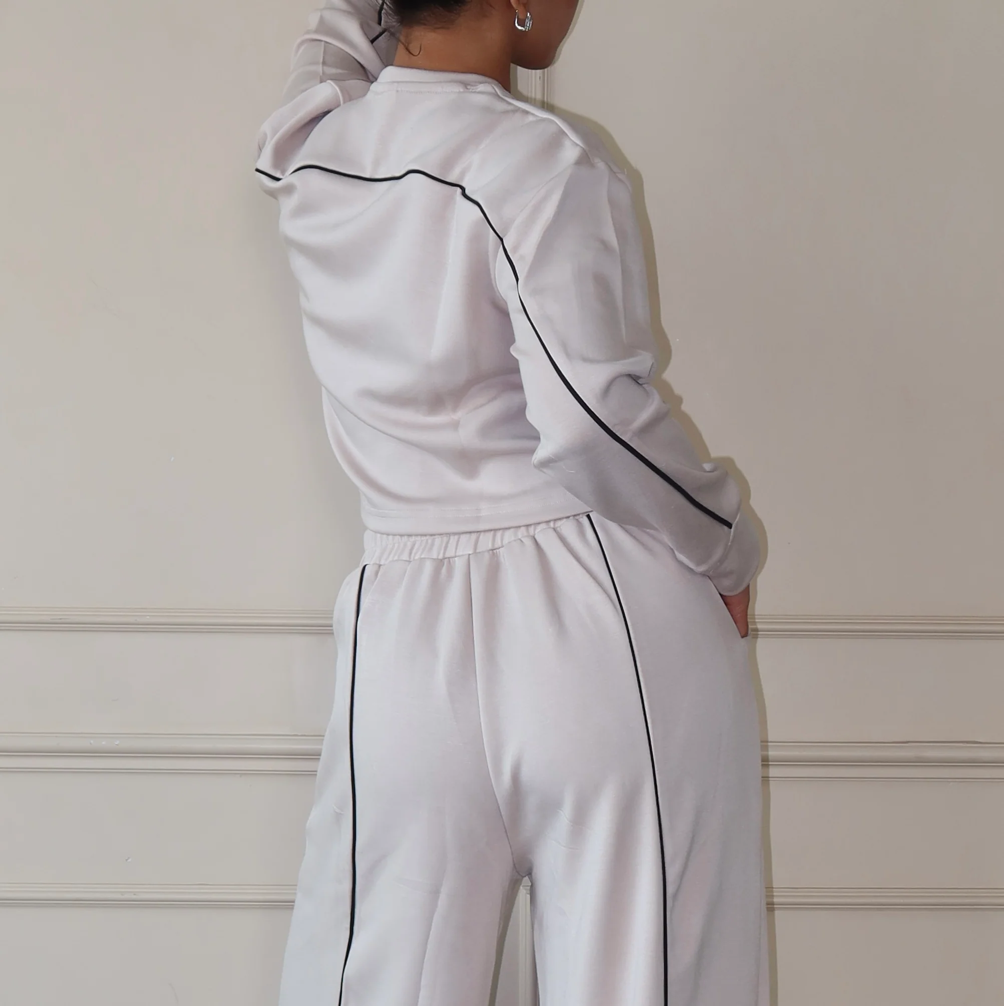 Cloud Contrast Full Sleeve Top - Image 14