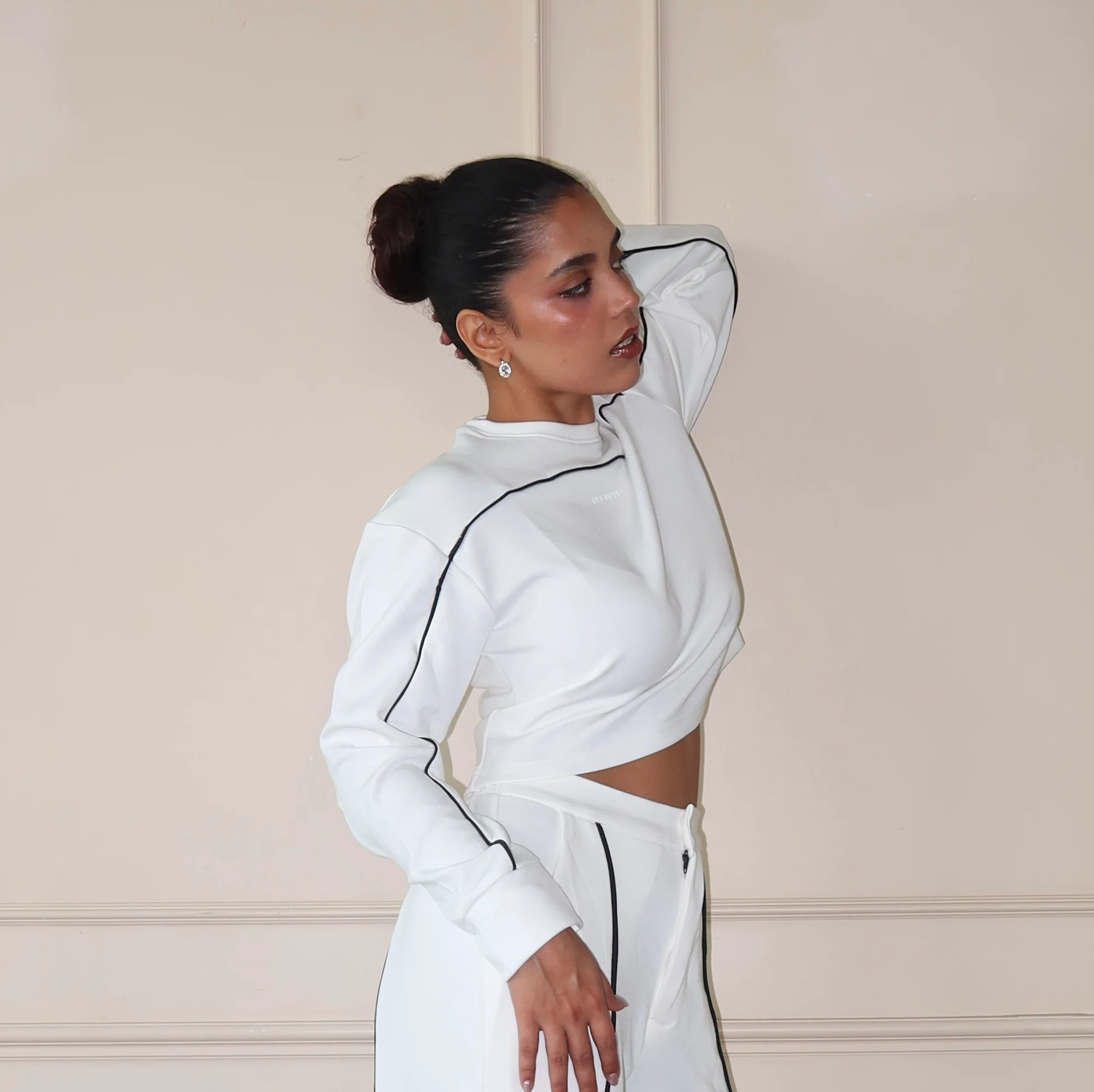 Cloud Contrast Full Sleeve Top - Image 3