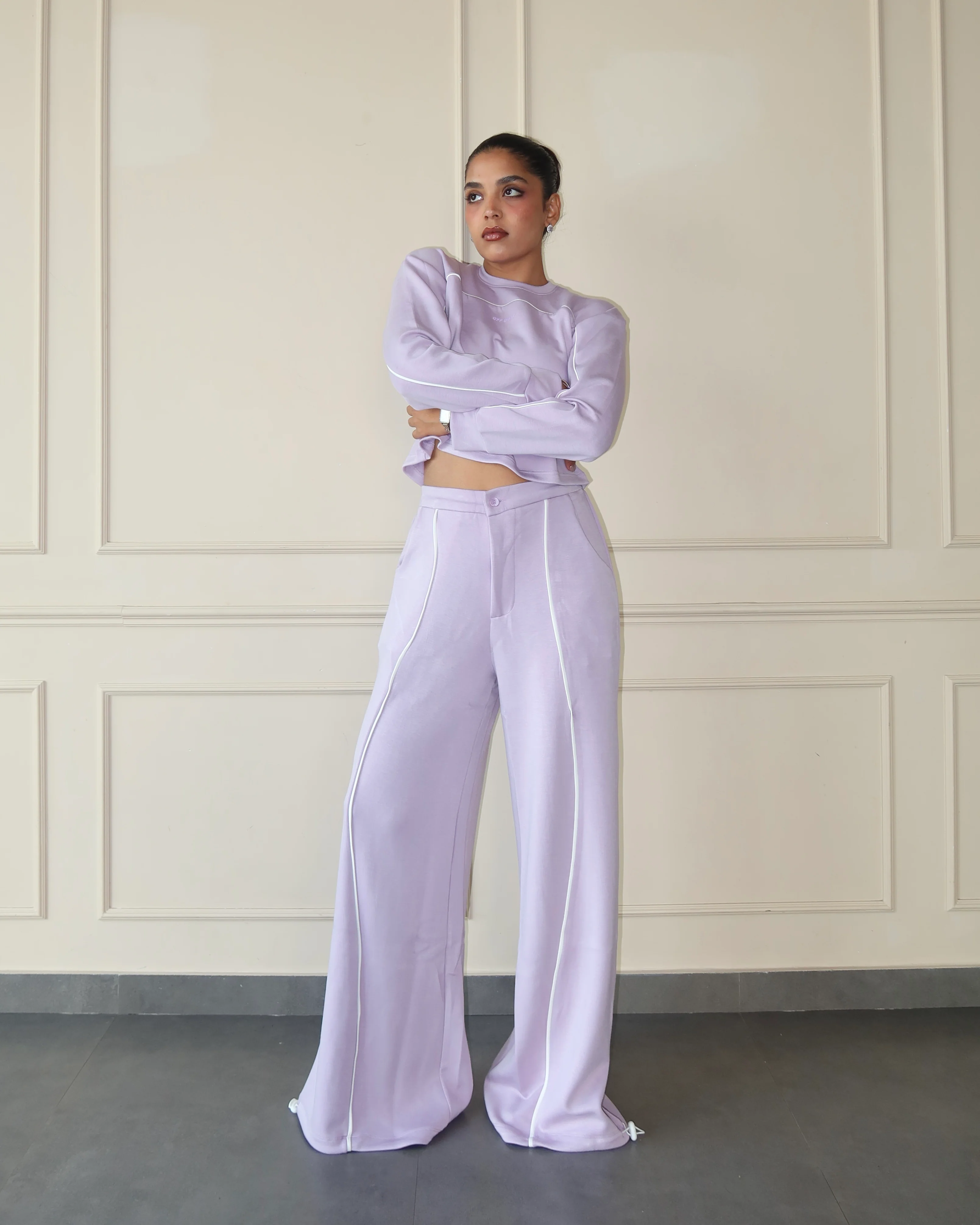 Cloud Contrast Top & Joggers - Image 25