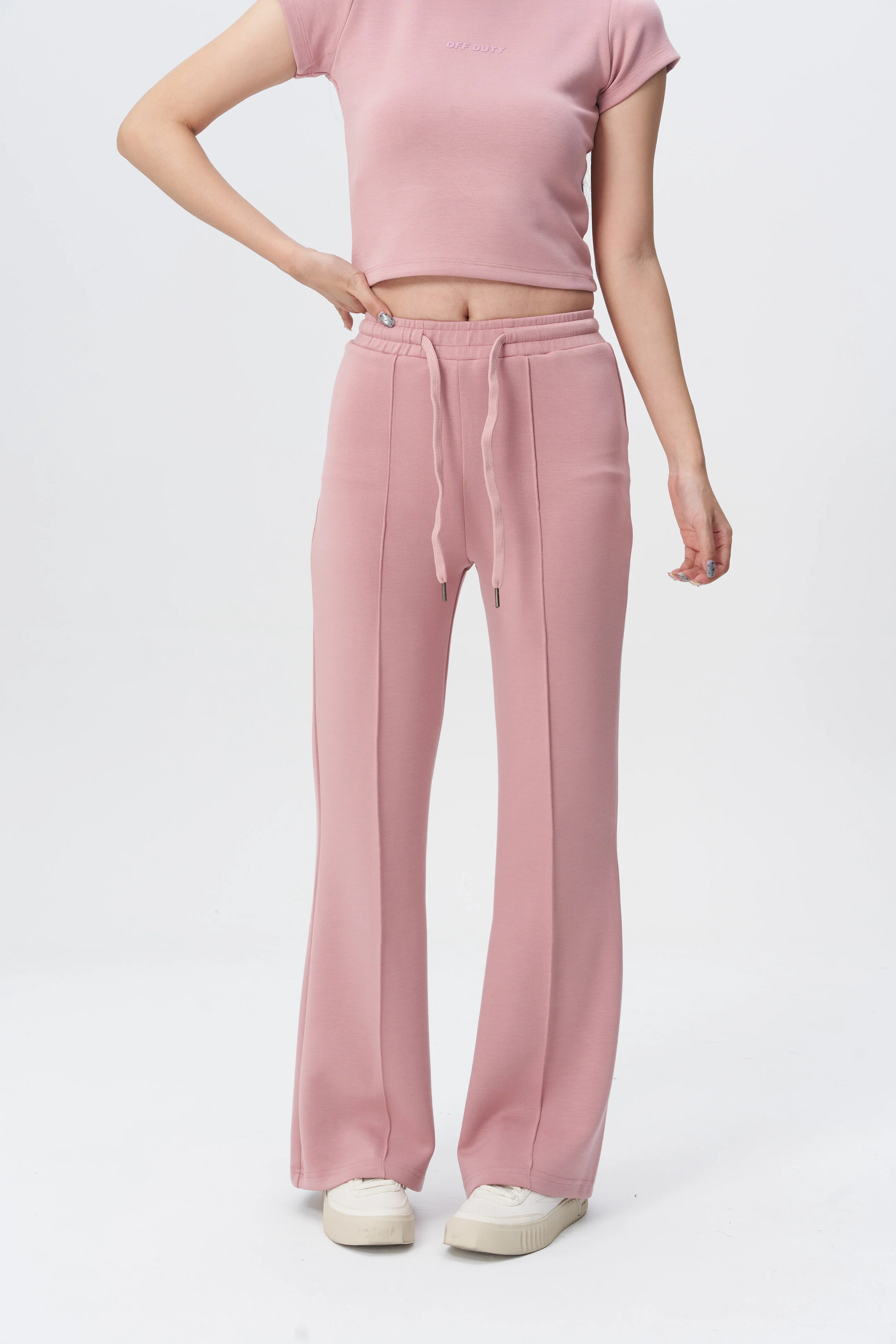 CloudSoft Flex Crop Top & Joggers - Image 37