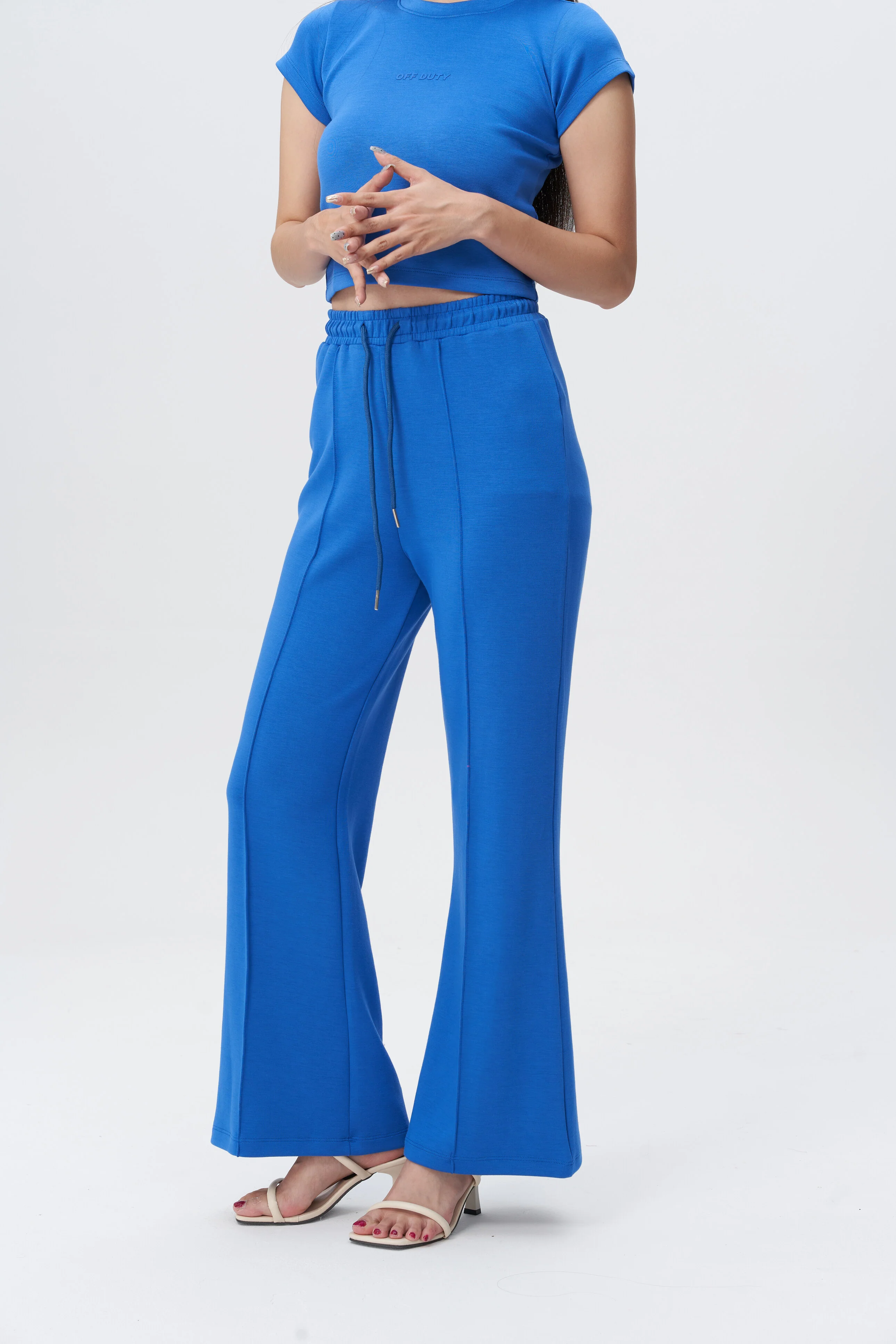 CloudSoft Flex Crop Top & Joggers - Image 7