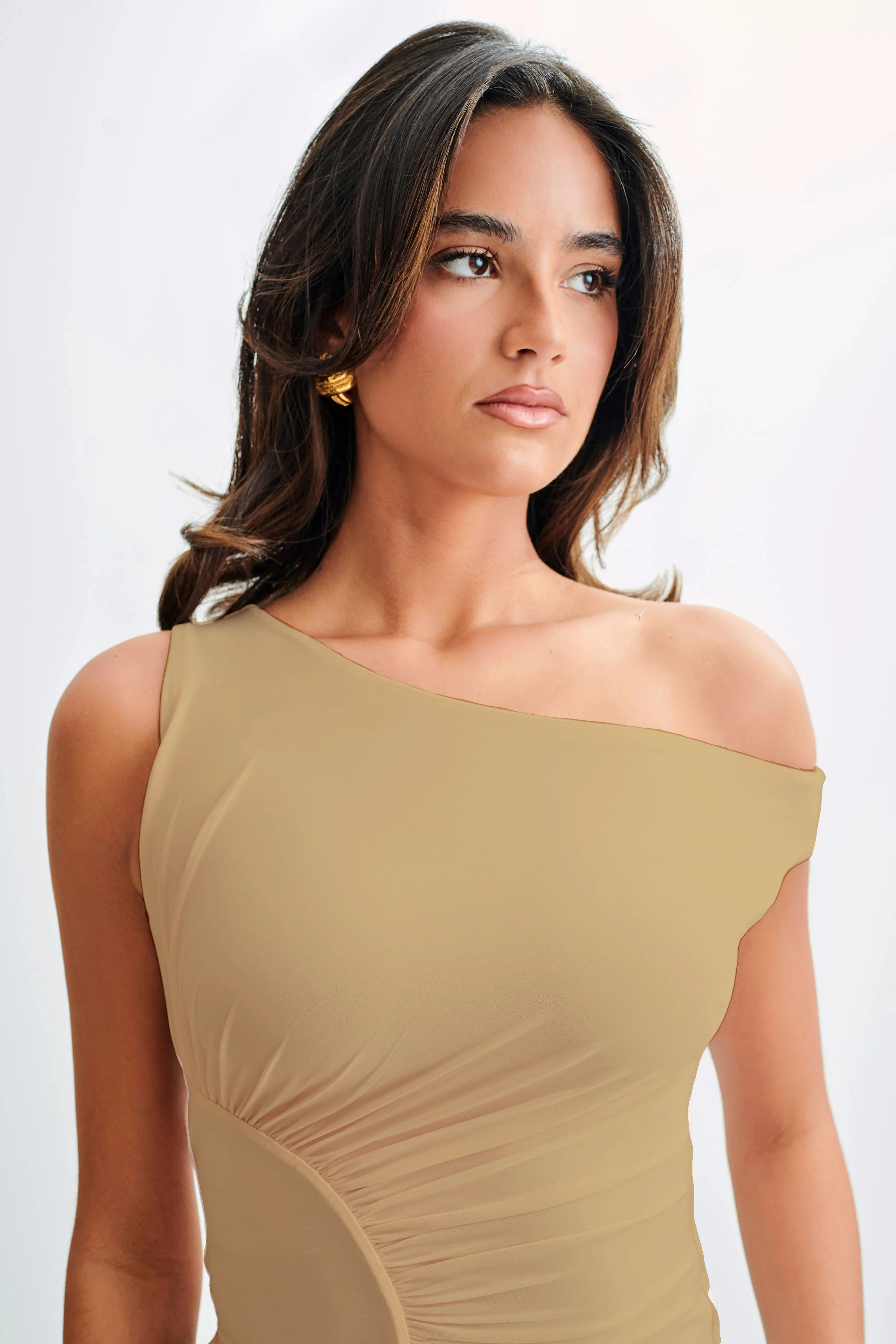 Contemporary Elegance Ruched Top - Image 28