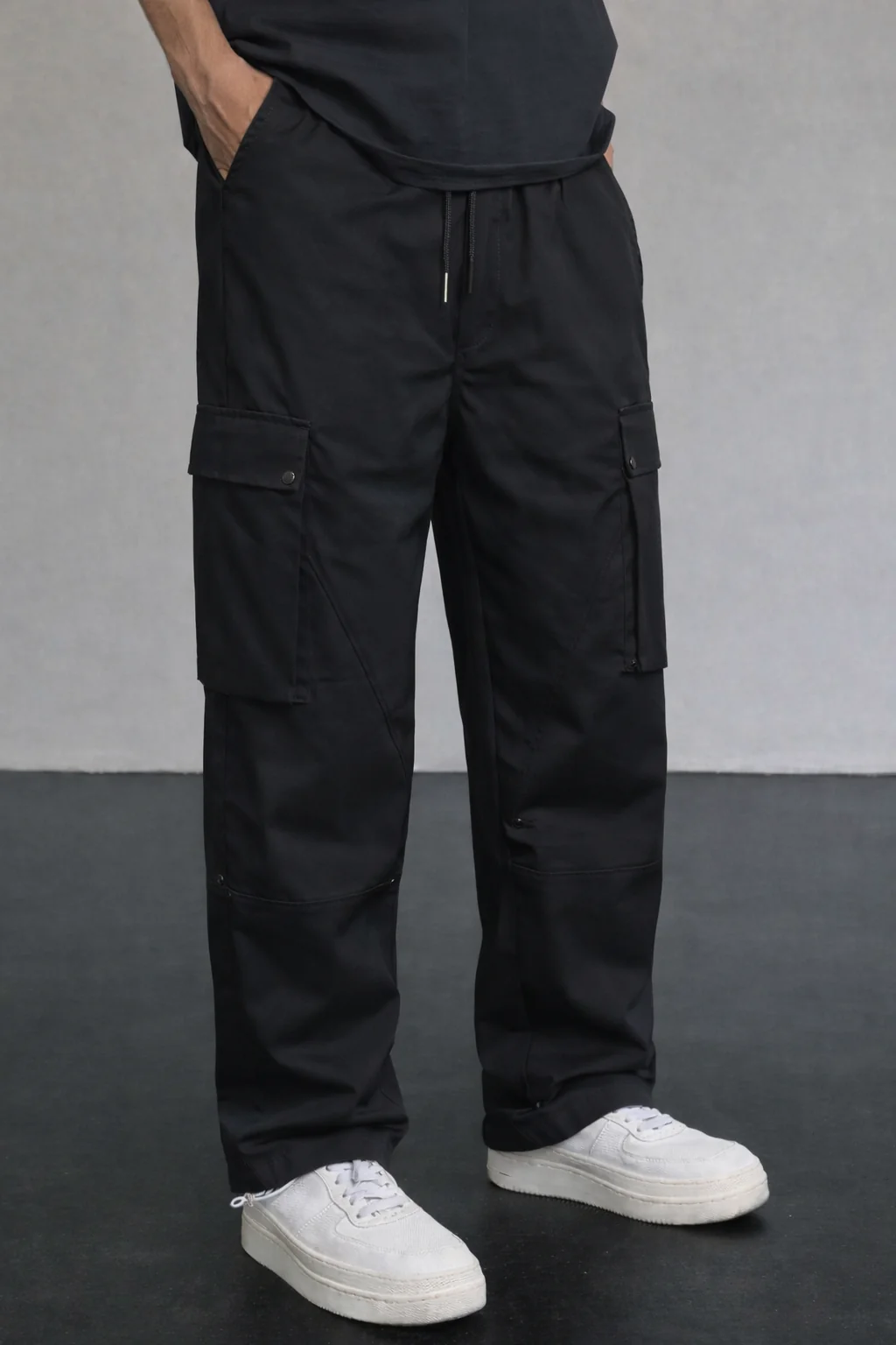 Engineered Oversized Cargo Joggers - Image 3