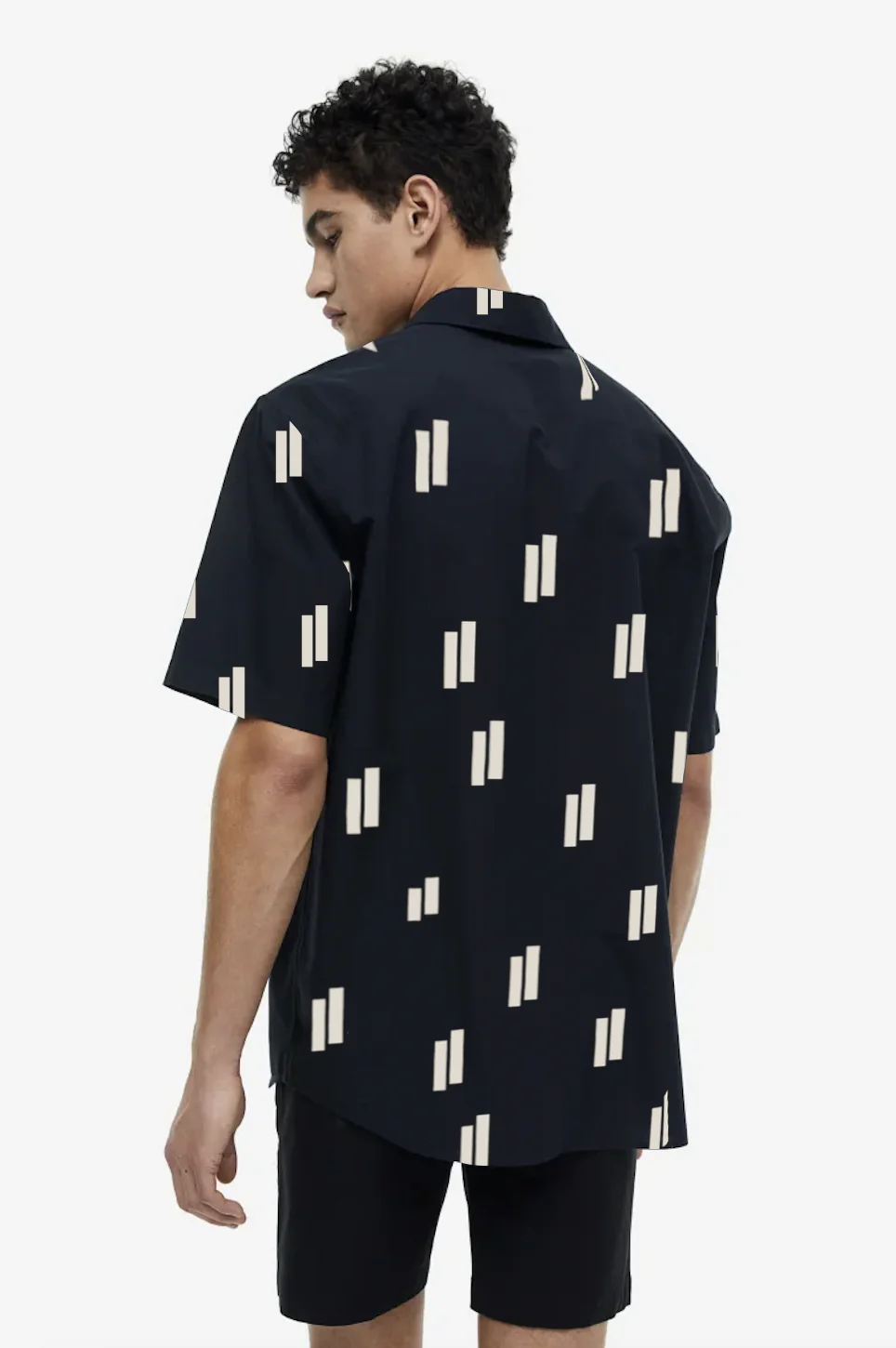 Geometric print short sleeve shirt - Image 2