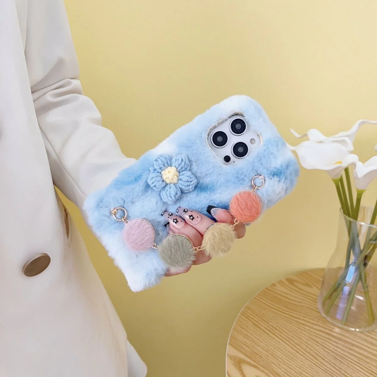 Korean Cute Knit Flower with Bracelet Iphone Cover - Image 3