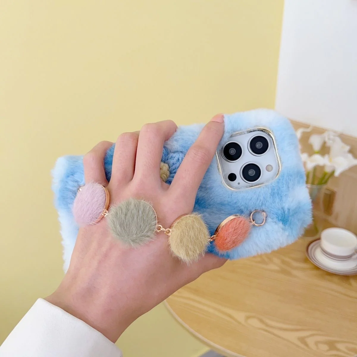 Korean Cute Knit Flower with Bracelet Iphone Cover - Image 5