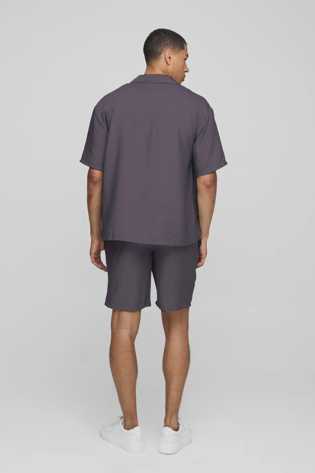 Off Duty Resort Set - Image 2