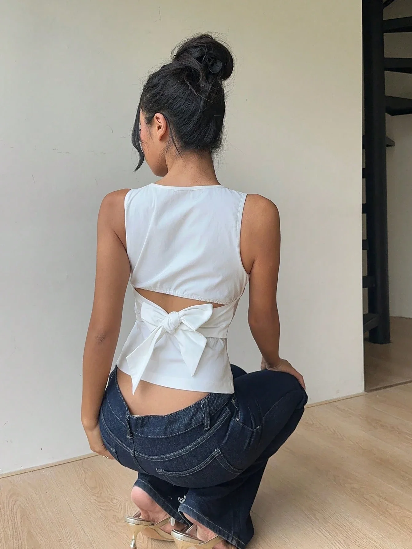 Peek and Tie Backless Top - Image 6