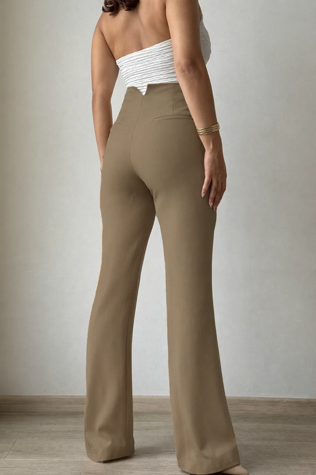 Polished Linen Flared Tailored Pants - Image 6