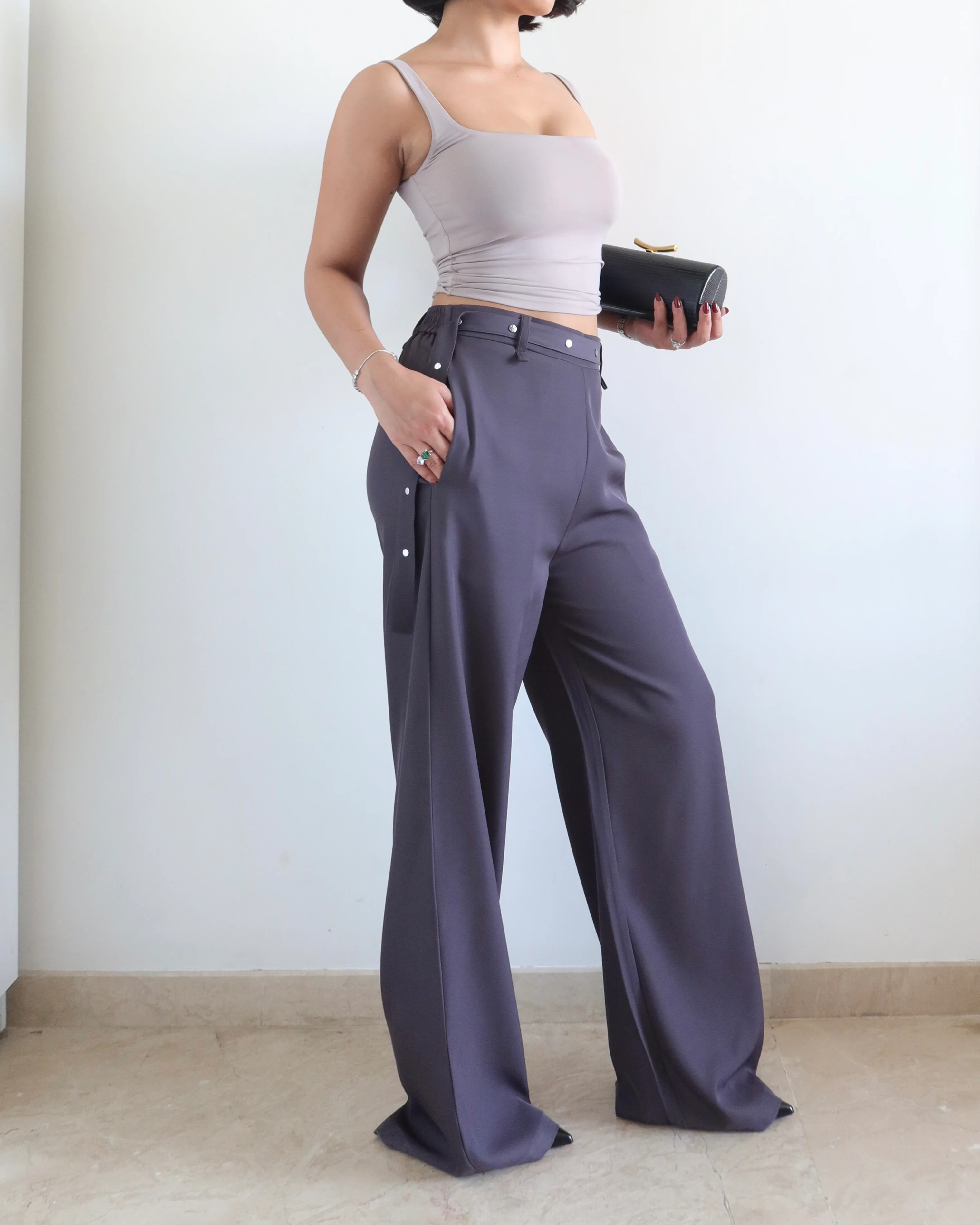 Rivet Grip Loose Tailored Trousers - Image 10