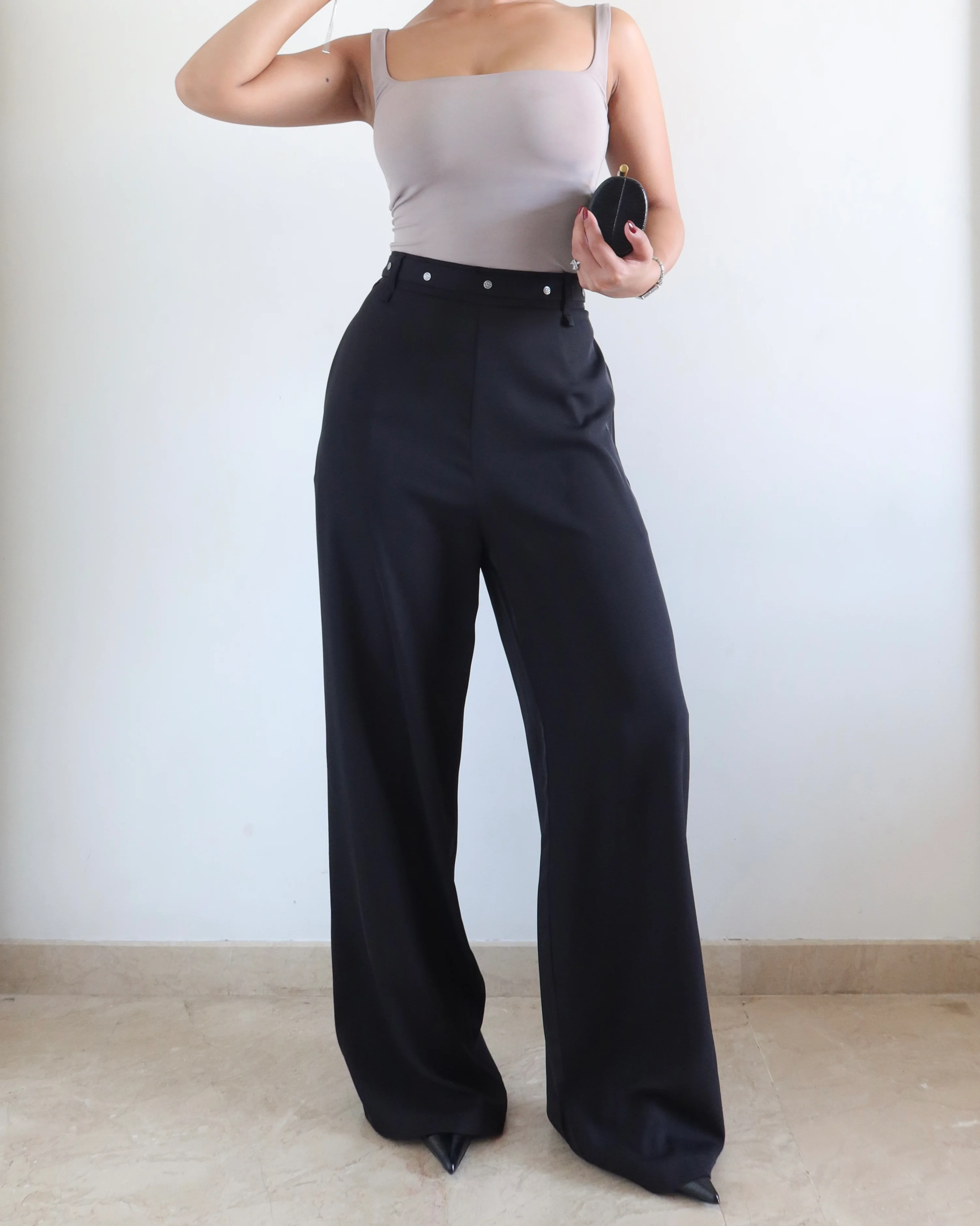 Rivet Grip Loose Tailored Trousers - Image 5