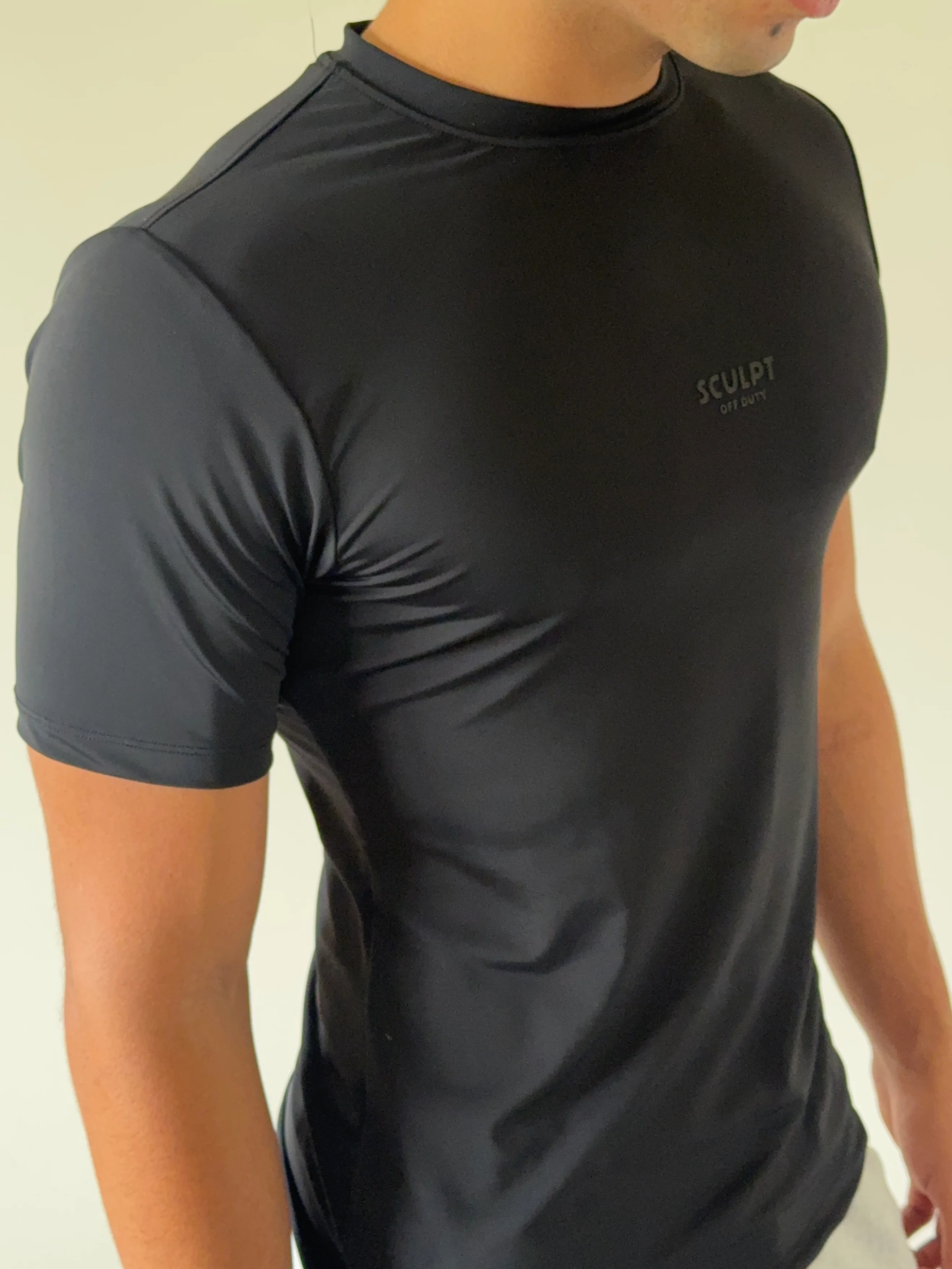 Sculpt Fit Muscle Tee - Image 11