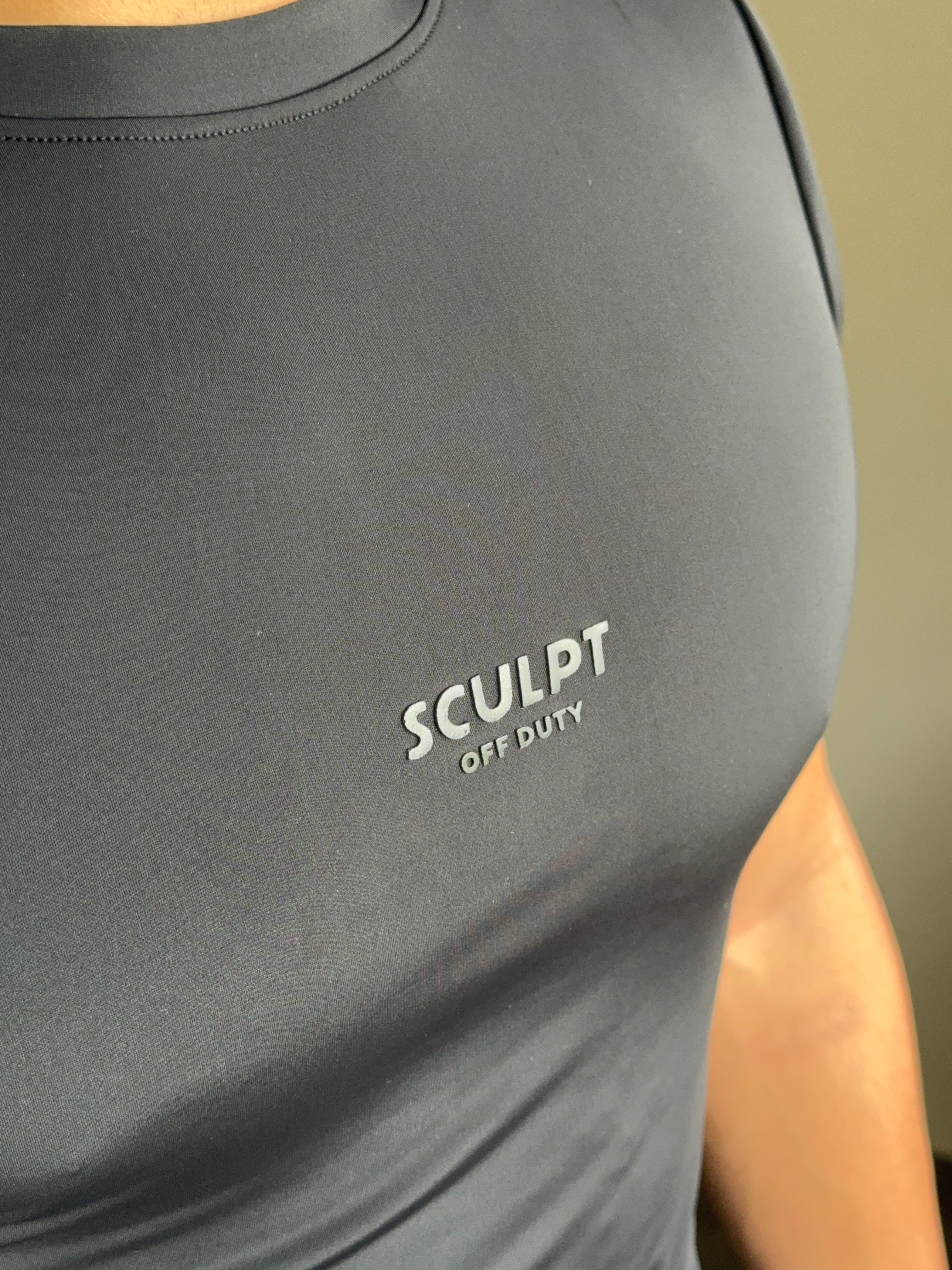 Sculpt Fit Muscle Tee - Image 12