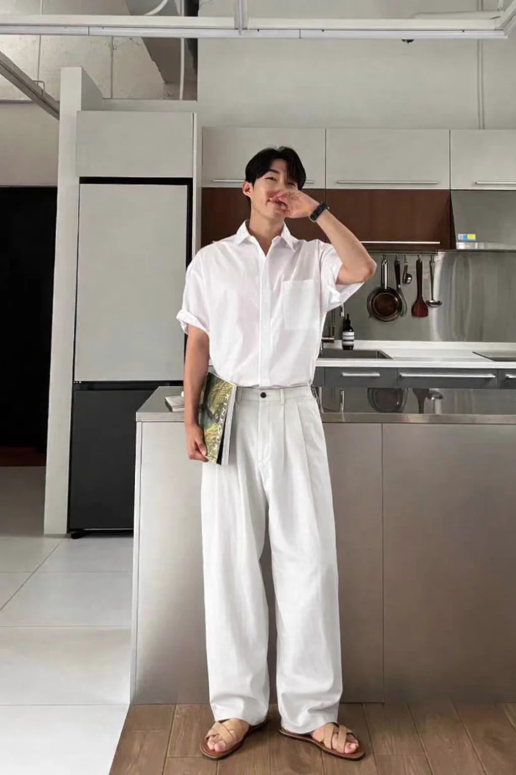 Seoul Loose Pleated Baggy Trousers - Image 9