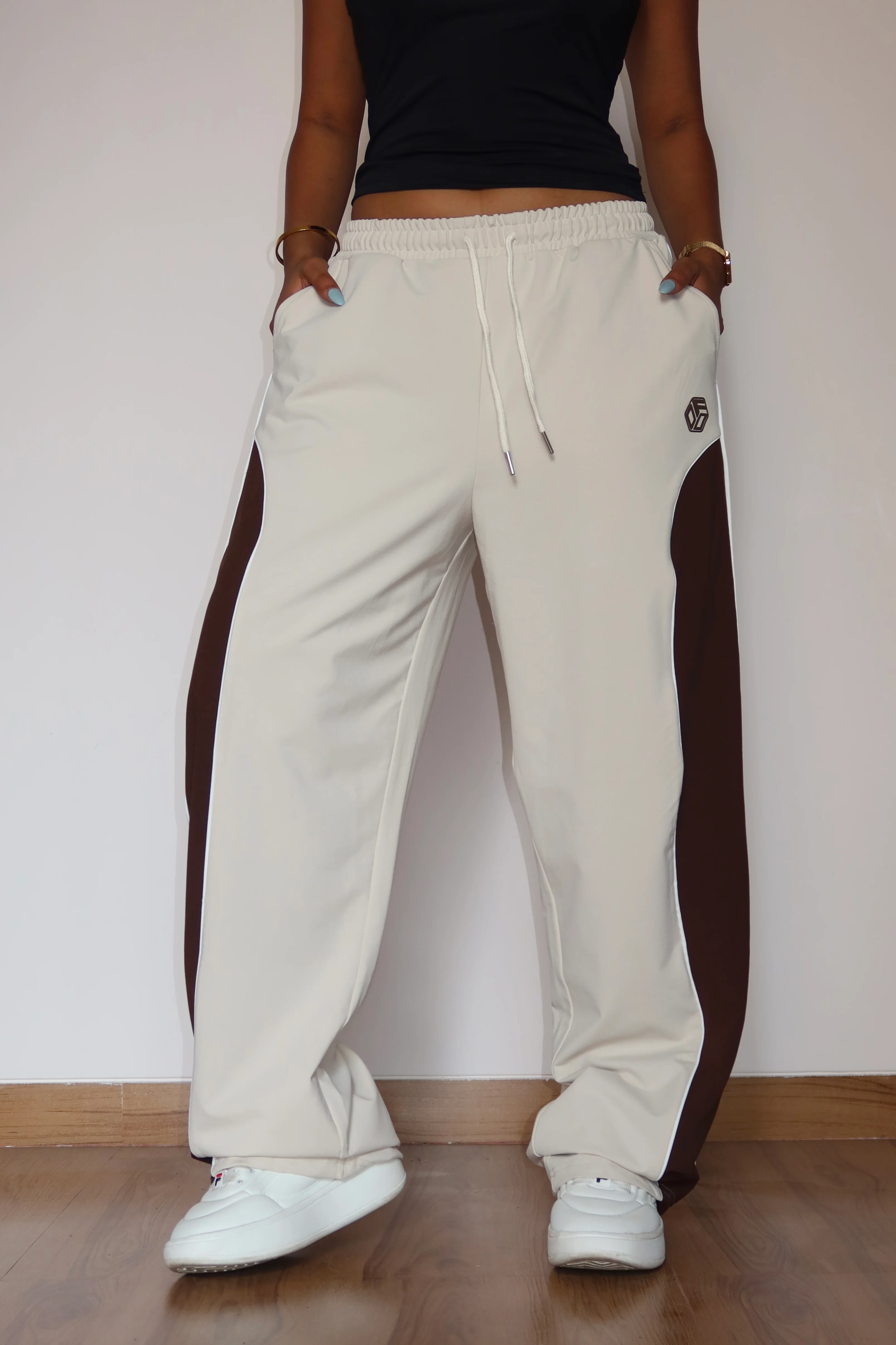 Street Panel Baggy Joggers - Image 10