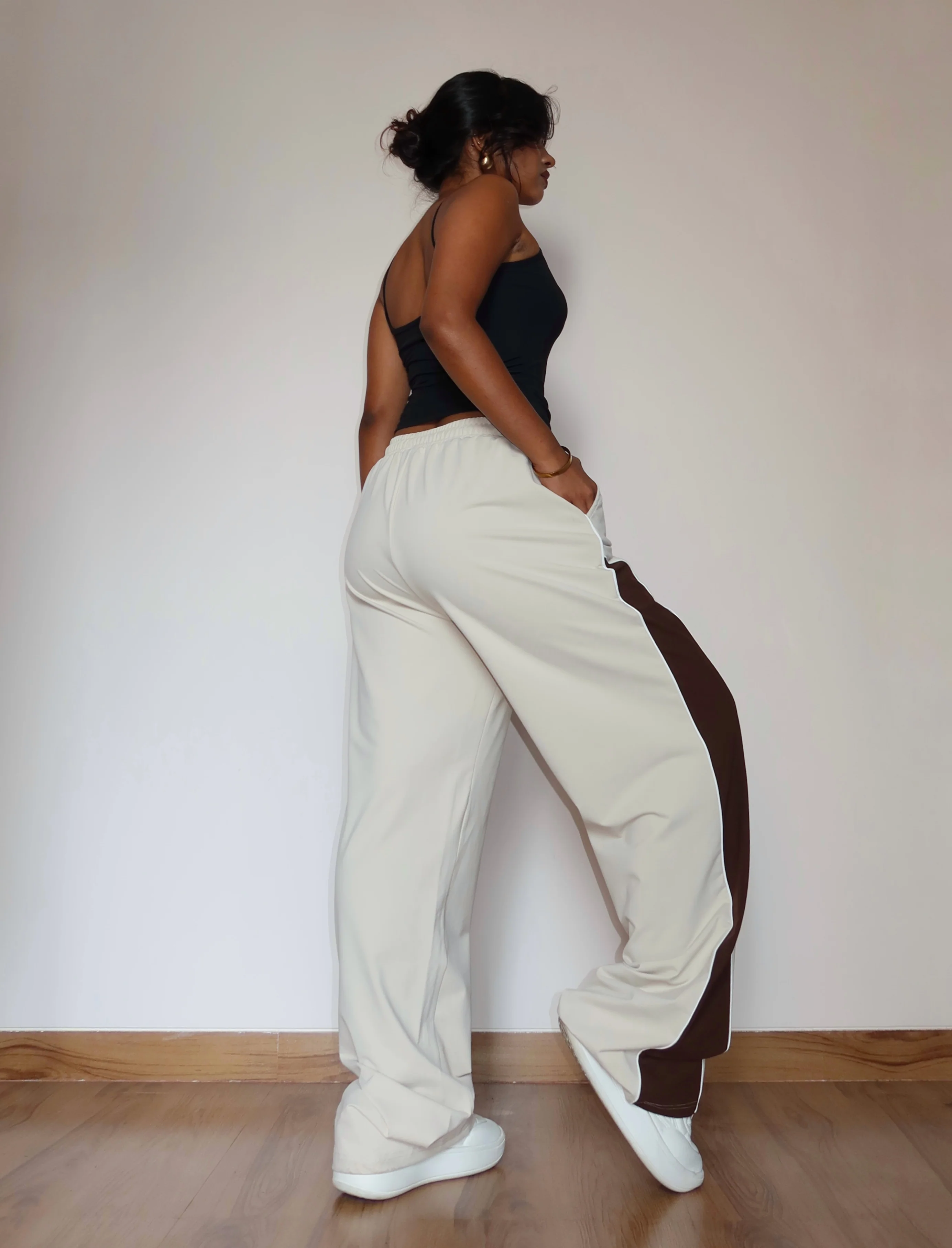 Street Panel Baggy Joggers - Image 12