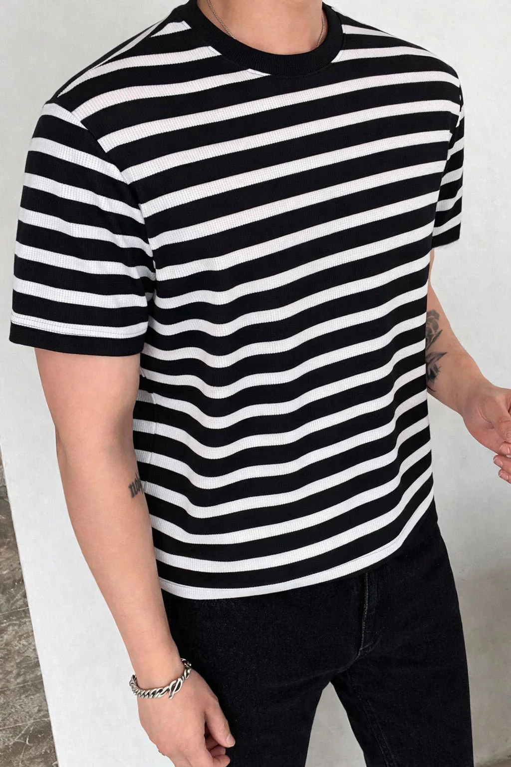 Stripe Series Crew Neck Tshirt - Image 8