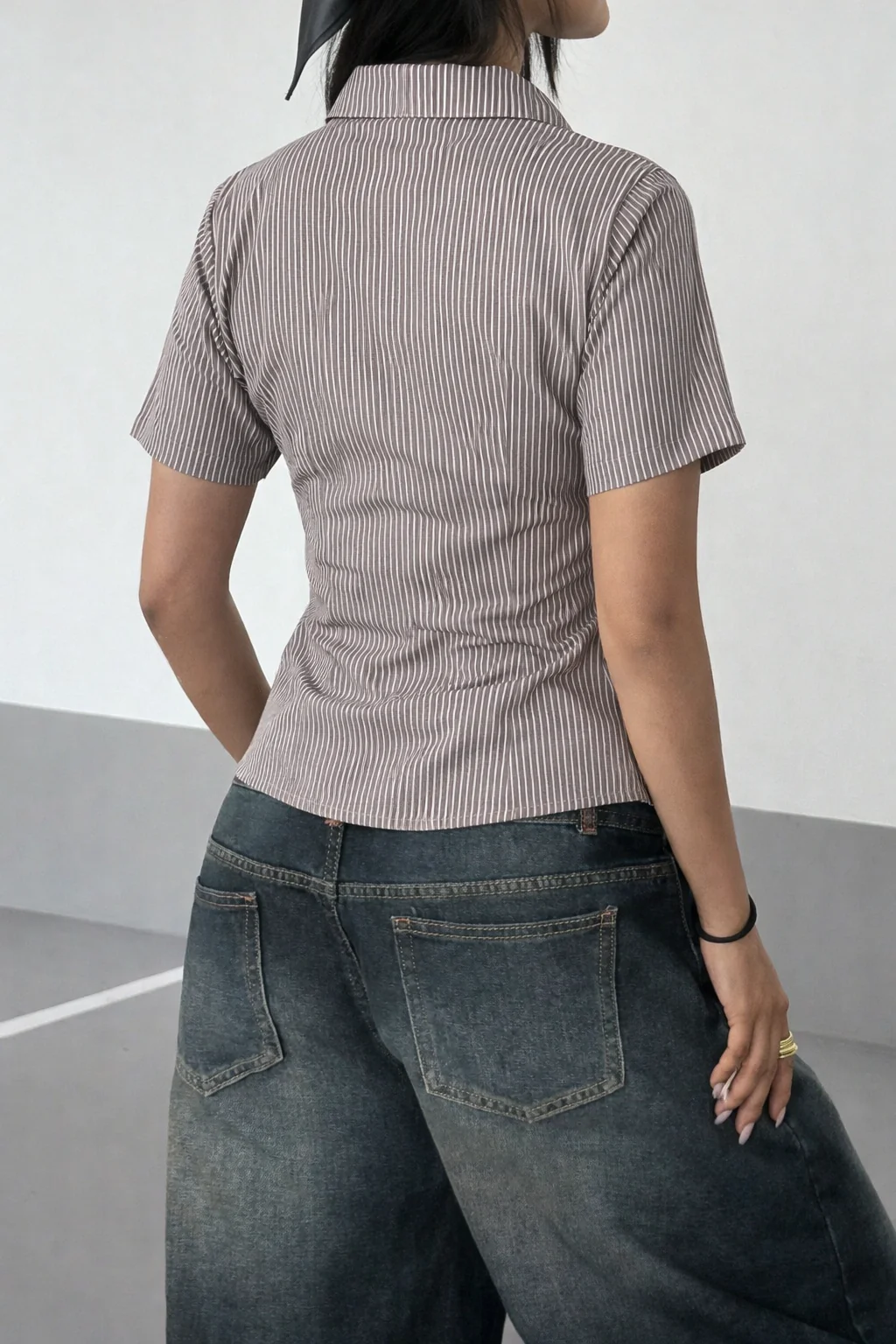 Stripe Waist Sculpt Short Sleeve Shirt - Image 10