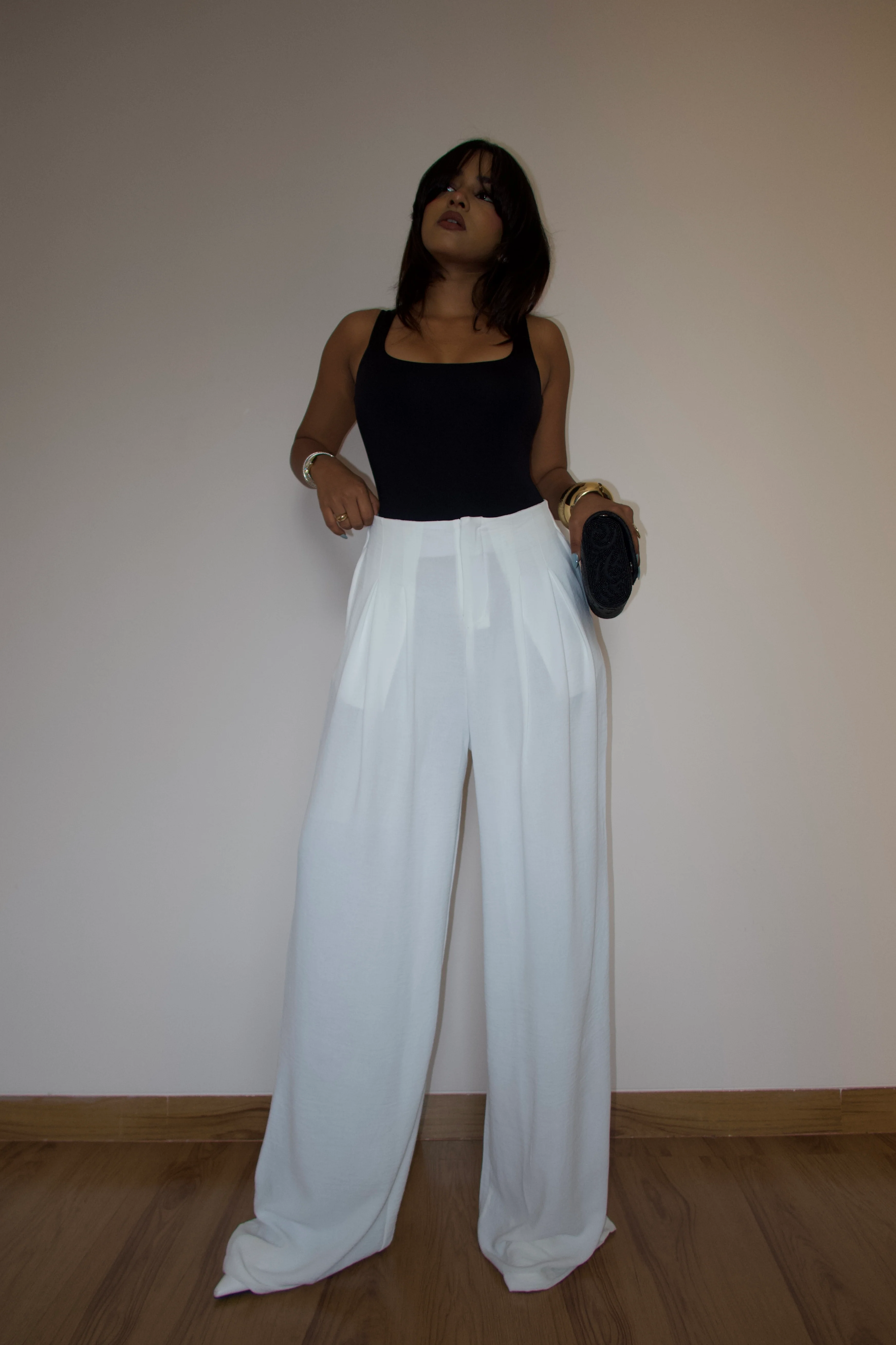 Super Light Weight Pleated Pants - Image 8