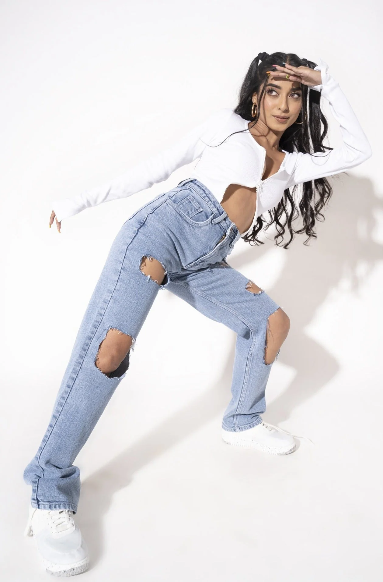 Super Ripped Mom Fit Jeans - Image 4