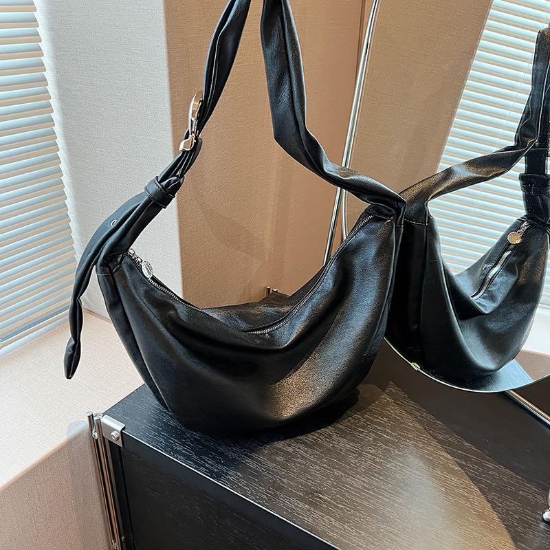 Super Soft  Slouchy Shoulder Bag - Image 8