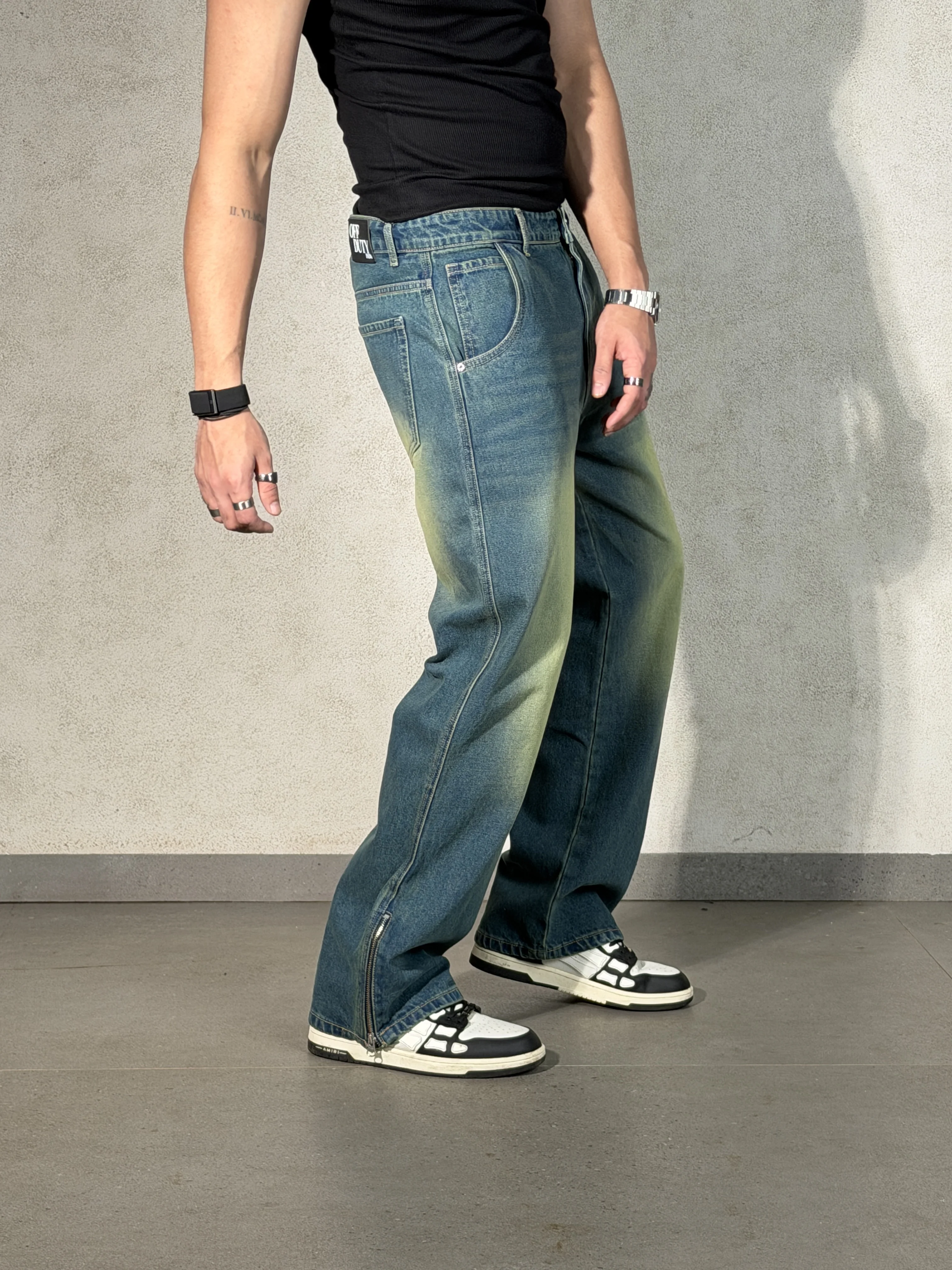 Vintage Yellowish Blue Loose Straight Fit Denim - Image 3